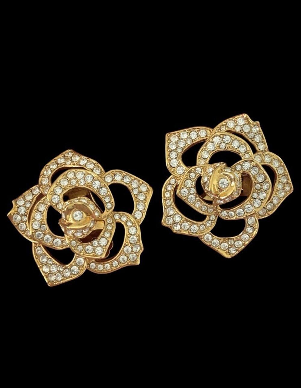 Vtg. 1980 Elizabeth Taylor Avon Pave Crystal Rose Flower Statement Clip Earrings